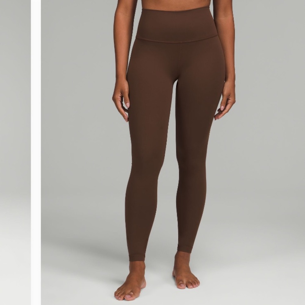 Women’s Lululemon 28 inches leggings